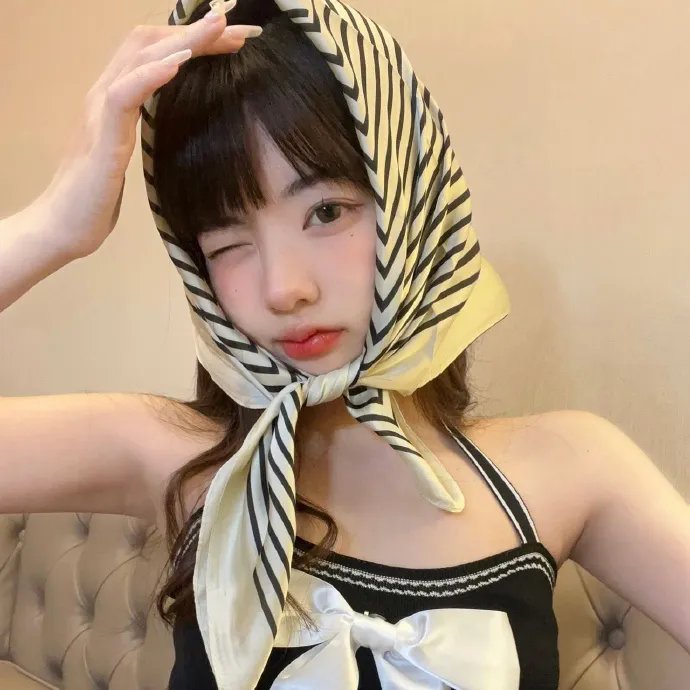毕打自己人粤语